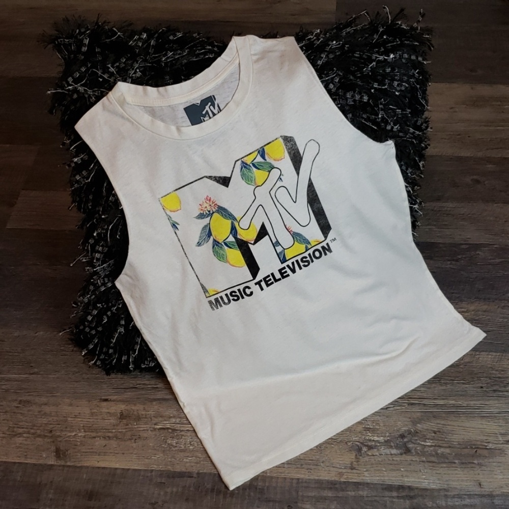 NWOT MTV Womens Vintage Sleeveless Shirt